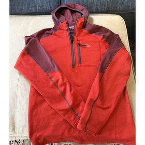 LL Bean Pullover Mens M Red Long Sleeve 1/4 Zip Slightly Fitted Performance